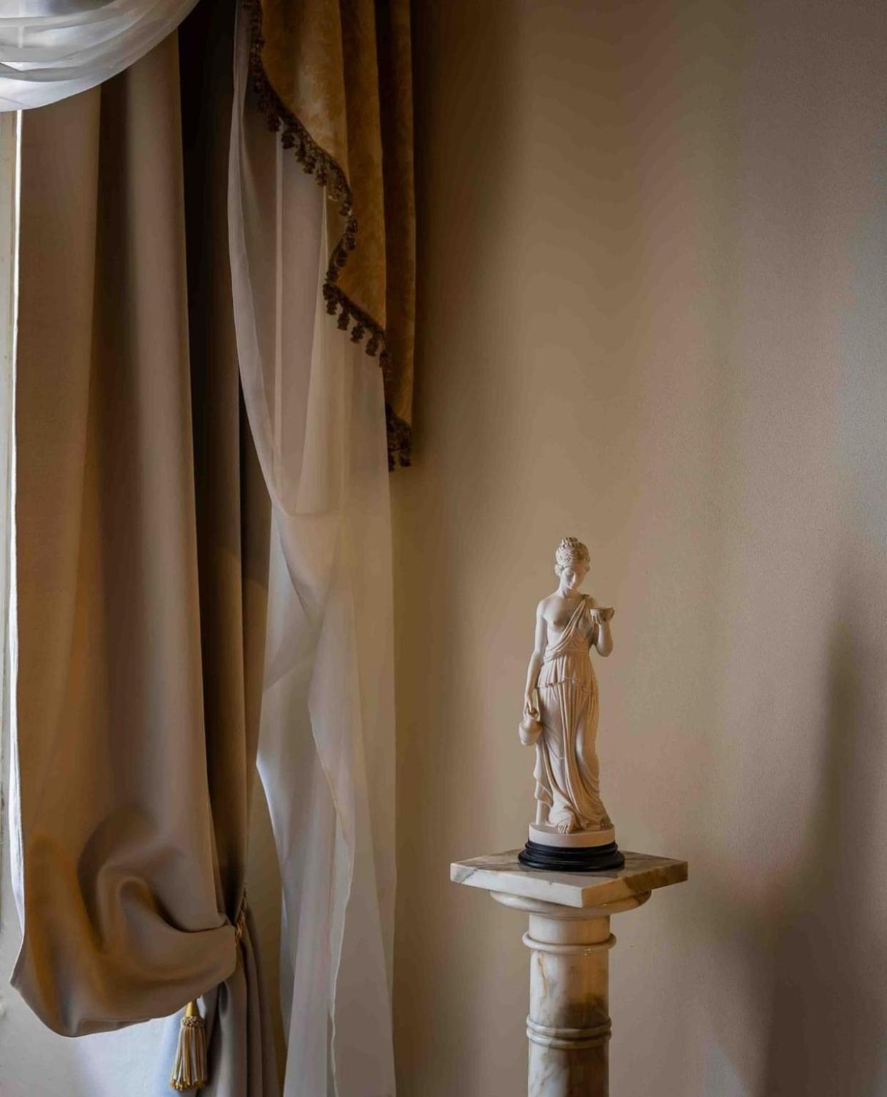 Palazzo Lari Sarzana Hotel Bagian luar foto